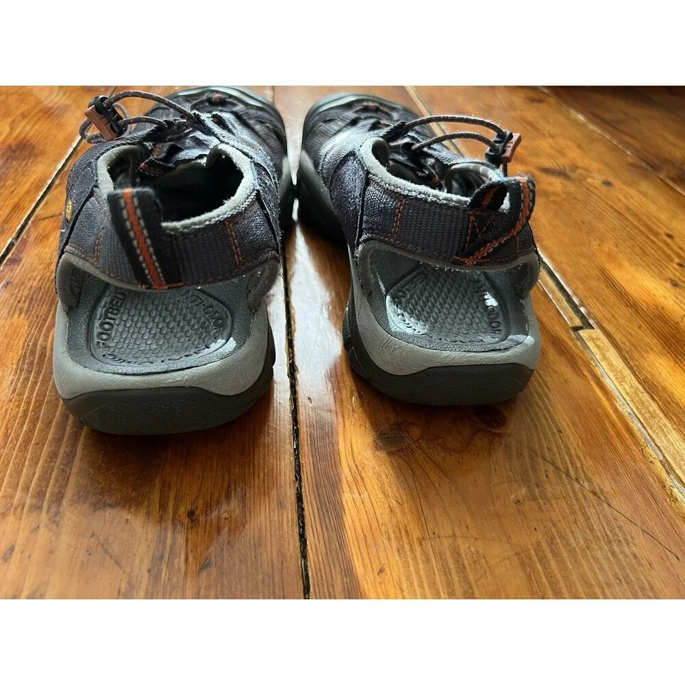 Keen Newport H2 Athletic Sports Sandals Mens Sz 11 Waterproof Closed Toe